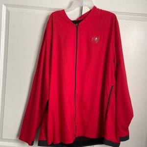 Tampa bay buccaneers wind breaker